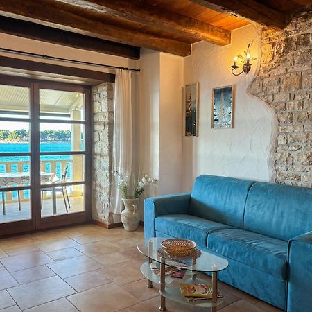 City Center Coastal Escape - Apartments With Sea View Or Cozy Room Novigrad  Exterior photo